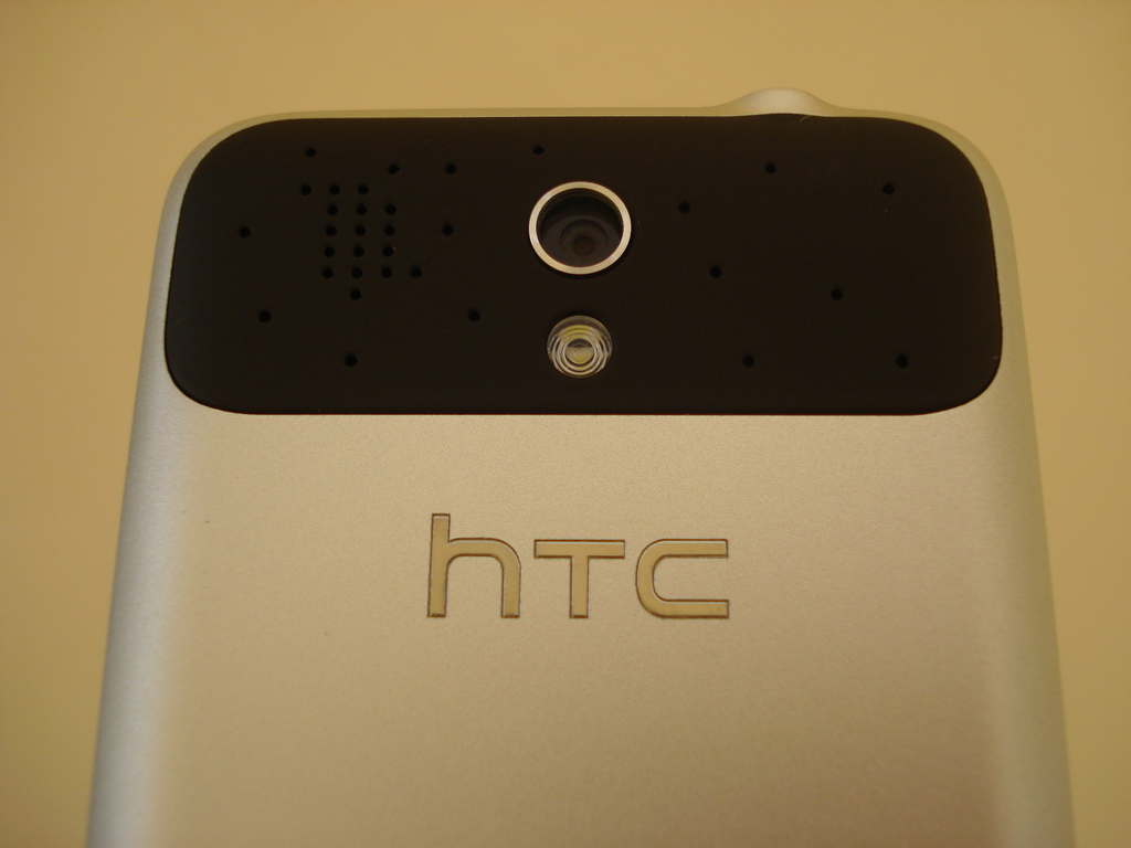 Unable to compete with Samsung, HTC is closing its office in South Korea