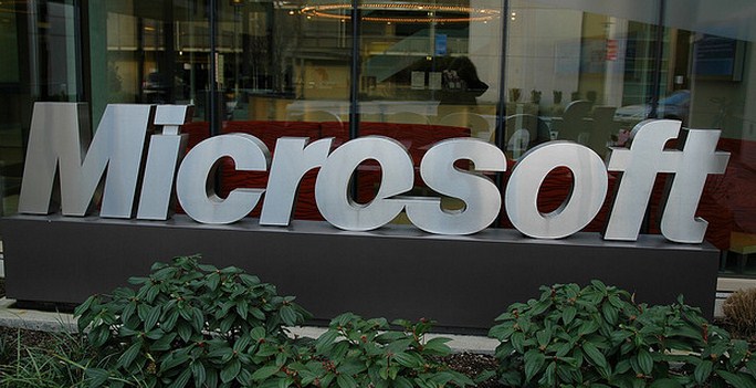 This week at Microsoft: Windows 8, Windows Phone, and poor, poor Metro