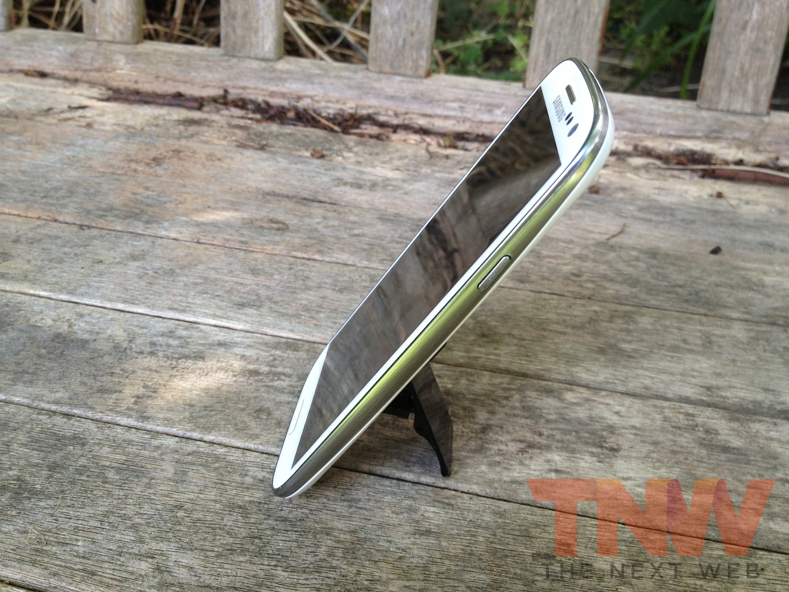 TNW Review: The Flygrip helps you get to grips with your portable gadgets…quite literally