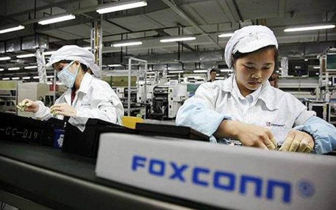 Chinese reporter goes undercover at Foxconn on ‘iPhone 5’ production line