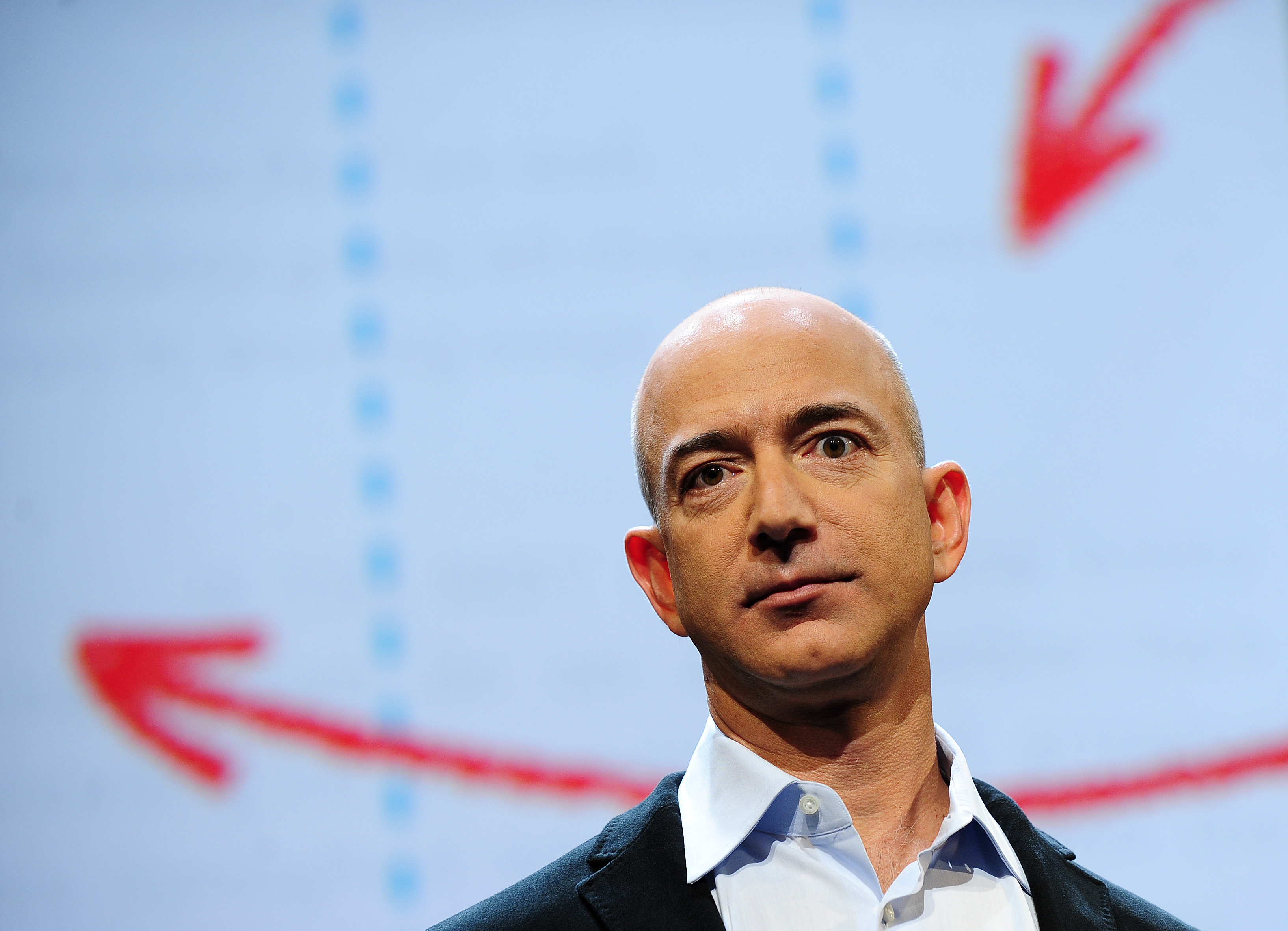 Amazon misses on revenues of $13.81 billion, massive EPS loss of -$0.60