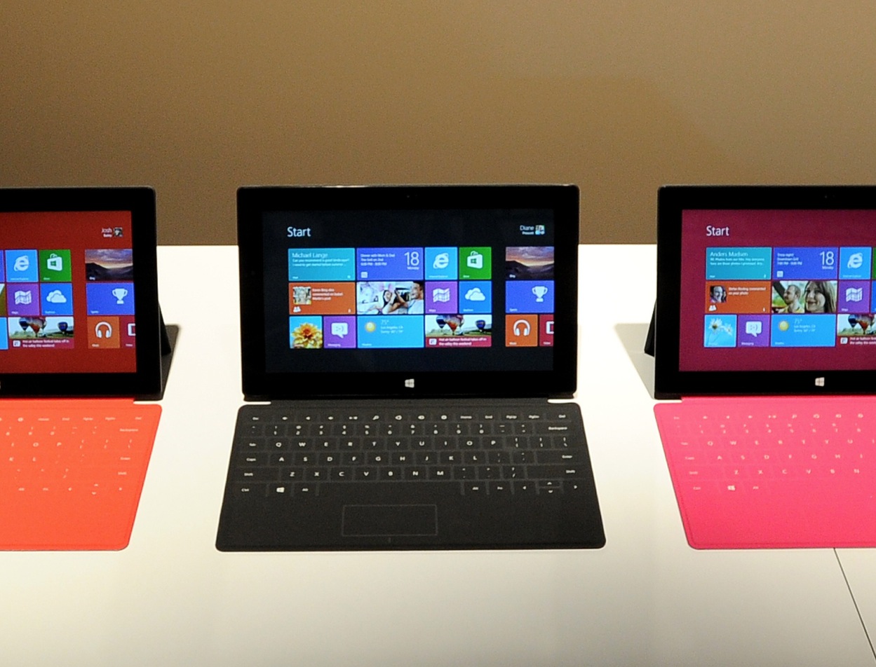 Microsoft Surface team dances around questions about screen resolution vs. iPad in Reddit AMA