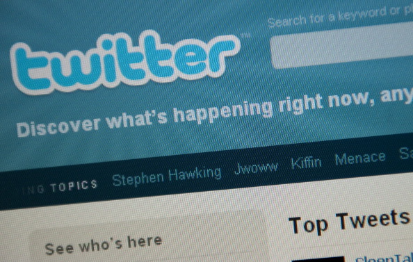 PeopleBrowsr sues Twitter over Firehose access, gets injunction, claims it is violating openness