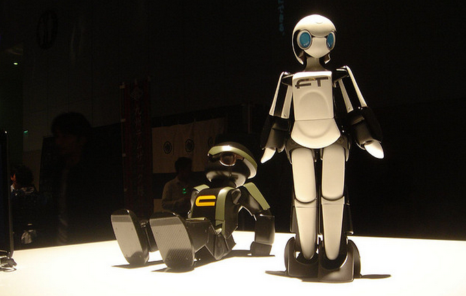 Evil, high-speed robot hand proves humans doomed servants of our coming cyborg overlords
