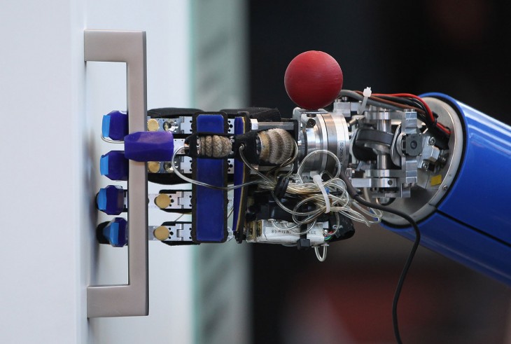 Report: Robots will make you better at your job, not steal it