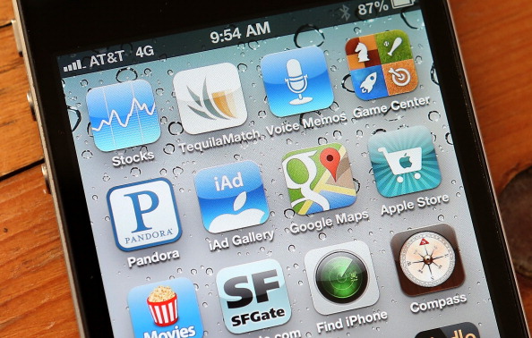 Google Play is growing faster, but Apple’s App Store brings in way more money: Distimo