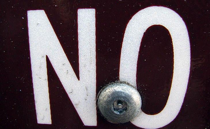 Analysts are bad at their jobs: IDC cuts its Windows Phone forecast by 40% in just 181 days