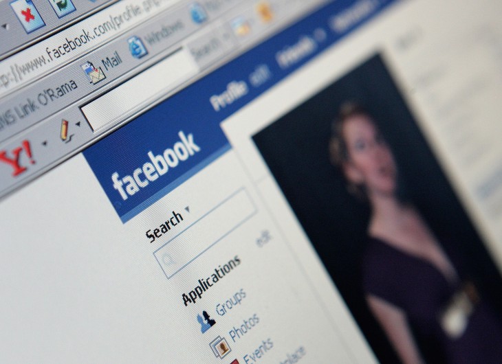 Facebook confirms privacy flaw with New Year’s message service, takes it offline to fix issue