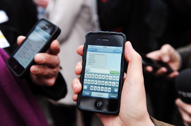 With the DMCA making unlocking phones illegal, a new White House petition emerges urging its repeal