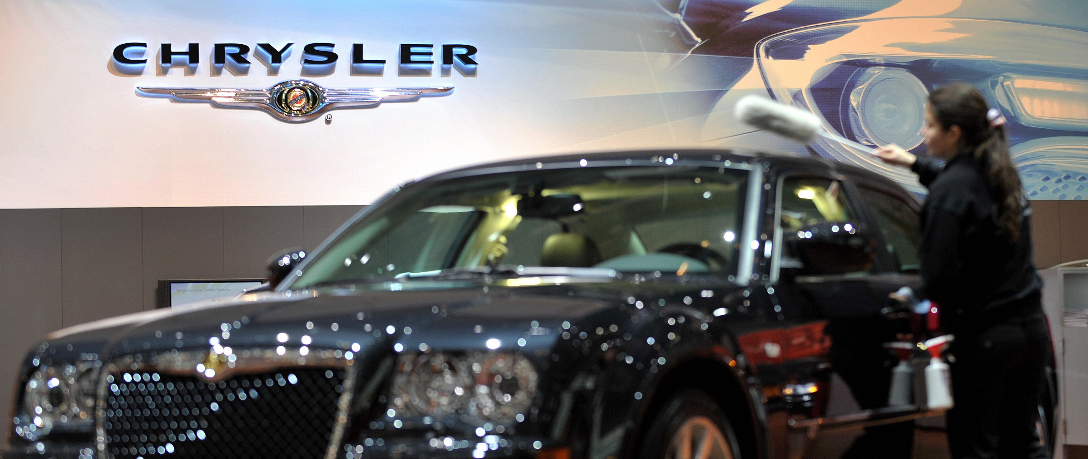 Slacker Radio integrates with Chrysler’s Uconnect Access, its first auto brand partnership of 2013
