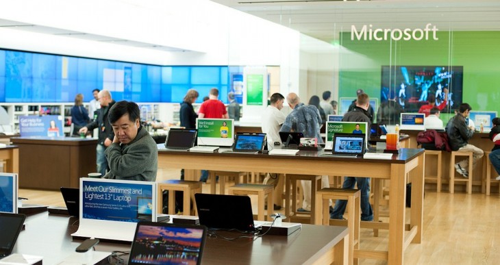 Nearly a week ahead of its release date, Microsoft’s Surface Pro shows up in retail stores
