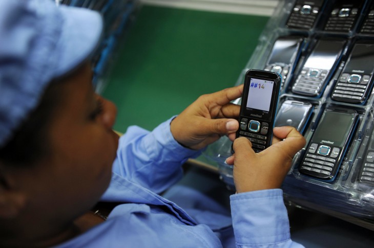 IDC: Smartphone shipments to overtake feature phones worldwide in 2013