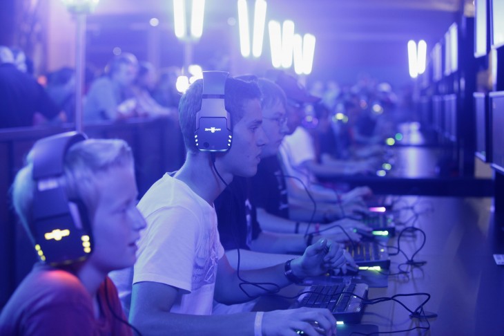 AOL launches a developer center for games.com, helping designers promote and monetize their games