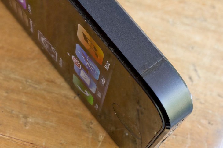 New iPhone lock screen bypass bug found on iOS 6.1.3, gives access to contacts and photos