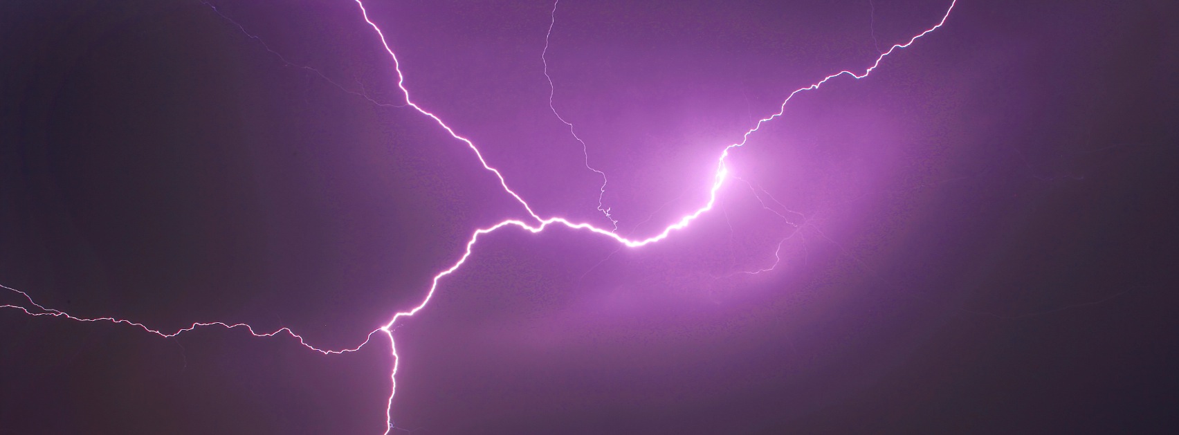 The Best USB Battery Pack For Traveling With Phones, Tablets