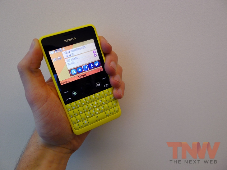 Nokia Asha Phone Gets Dedicated WhatsApp Button