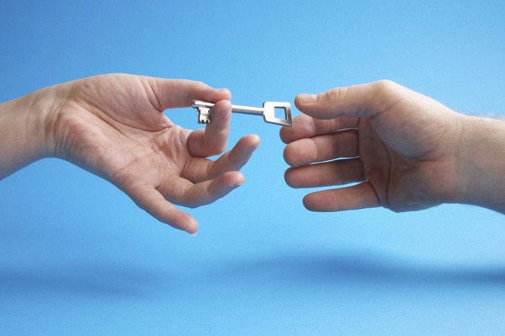 Home swapping based on trust is cool, but Knok includes insurance just to make sure