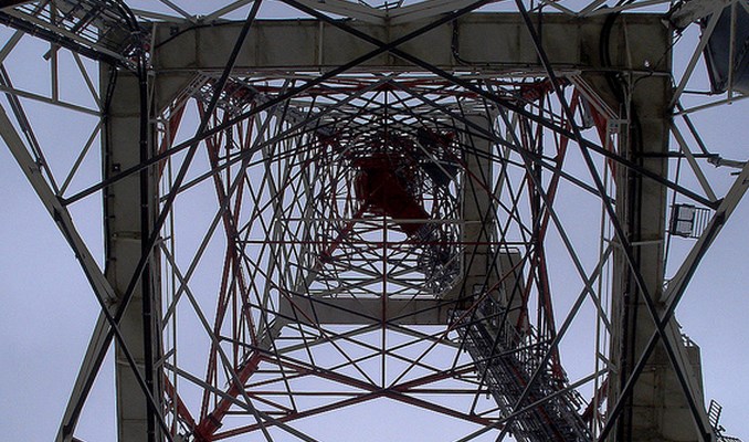Pandora buys terrestrial radio station in bid to access traditionally lower royalty rates