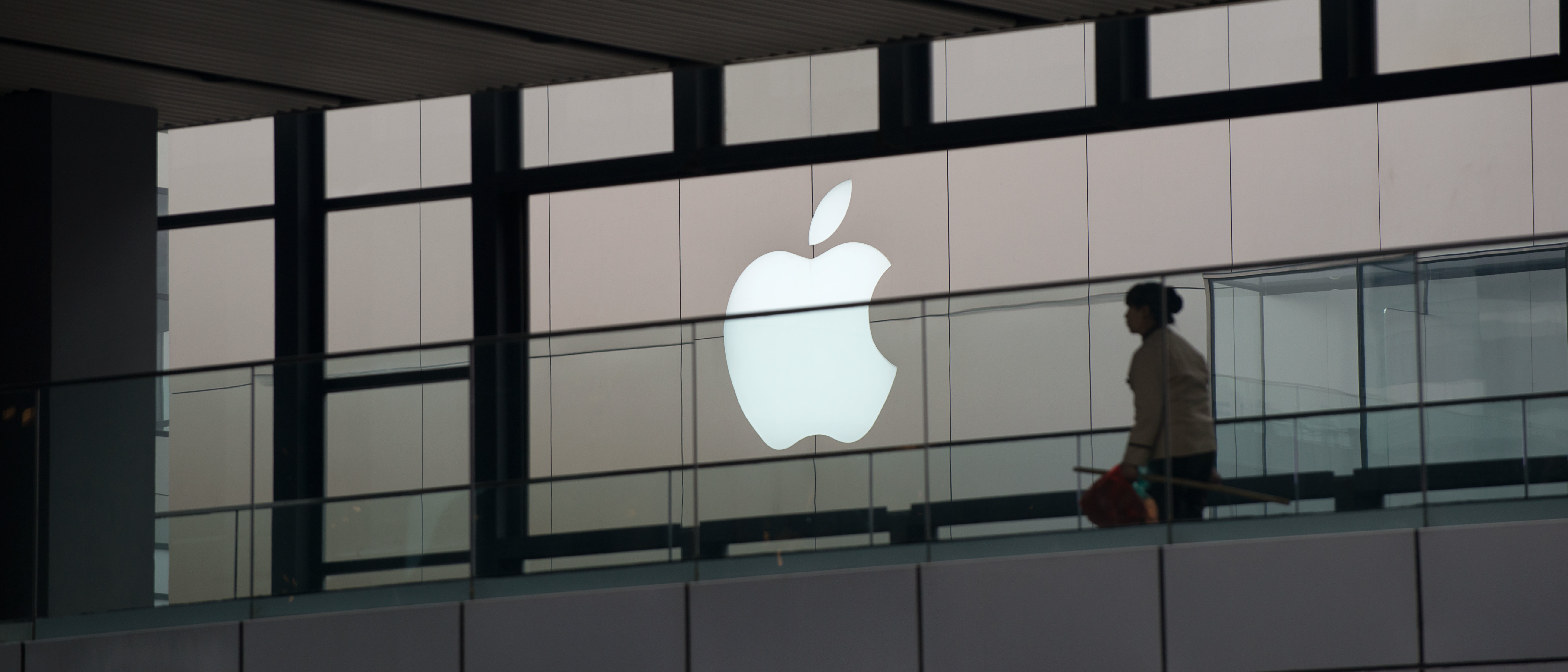 Apple: Extended Developer Website outage due to security breach, some user info may have been exposed Featured Image