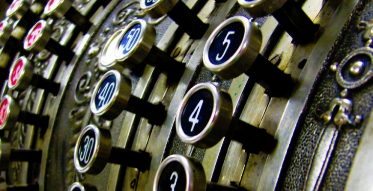 Deal to go private under pressure, Dell’s stock slips as investors lose the faith