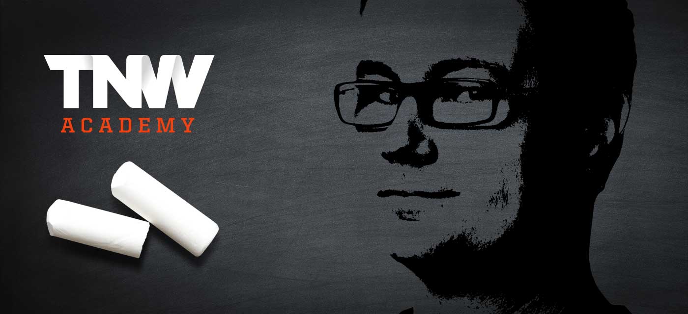 Mike Vardy says that using paper is a key to mastering productivity Featured Image