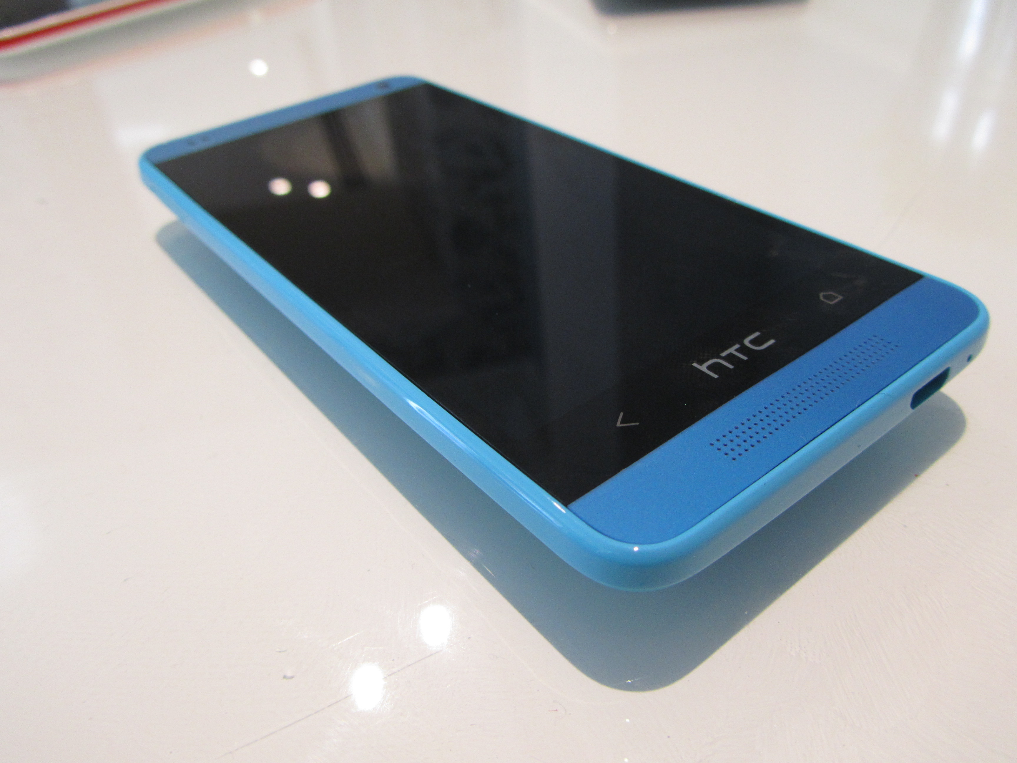  HTC One M7 32gb, Sprint (Vivid Blue) : Cell Phones & Accessories