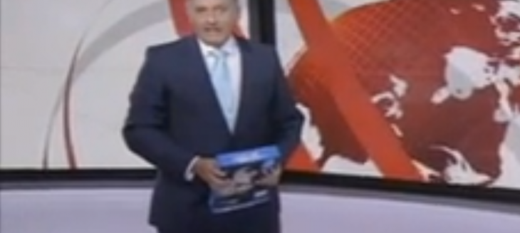 BBC reporter confuses paper pad for iPad, refuses to acknowledge mistake and just keeps going