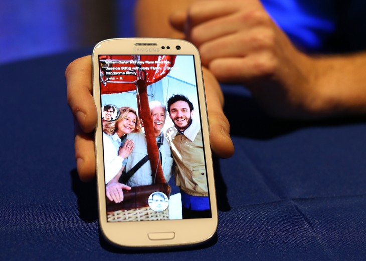 Facebook Home for Android adds Flickr, Pinterest, Tumblr, and Instagram lock screen integration