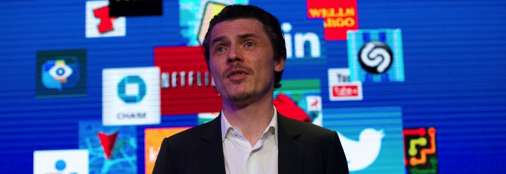 Designing the Lumia 2520: Nokia’s Stefan Pannenbecker on bold colors, curved displays and more