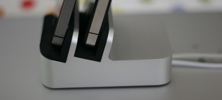 Hands-on with the EverDock, a slick universal dock for smartphones and tablets