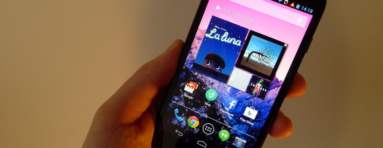 Android 4.4.2 KitKat begins rolling out to Moto G handsets in the UK
