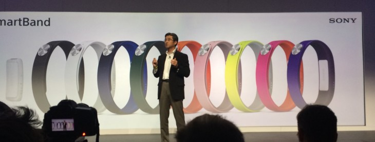 Sony unveils the SmartBand, a wearable device that tracks more than just physical activity