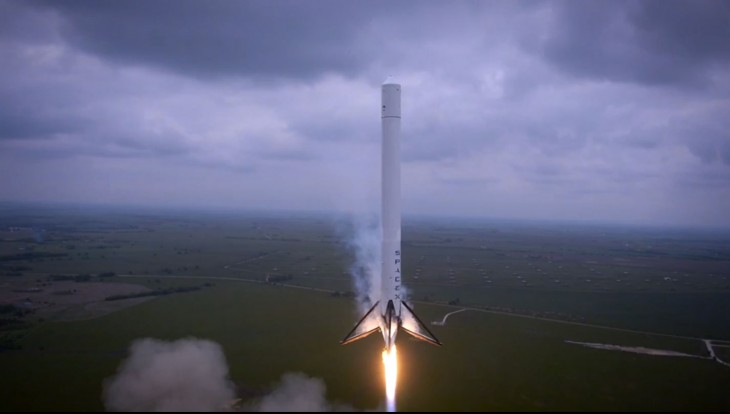 Elon Musk teases new fins for reusable rockets, autonomous spaceport ships