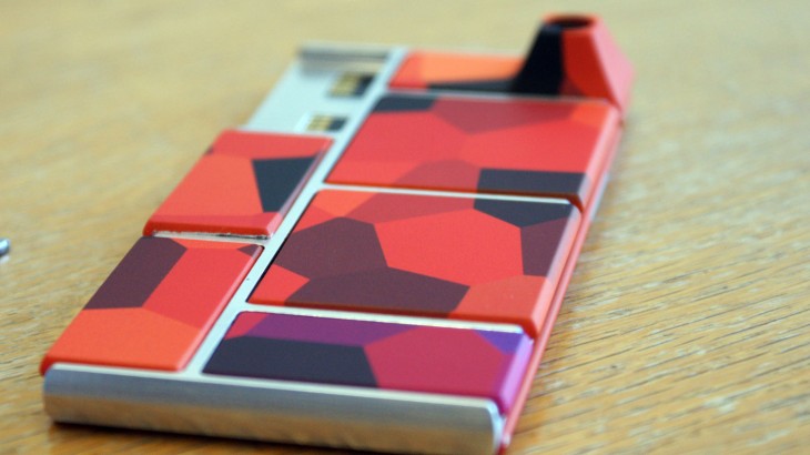 Google announces the next Project ARA modular phone event and we get a video of the prototype booting ...