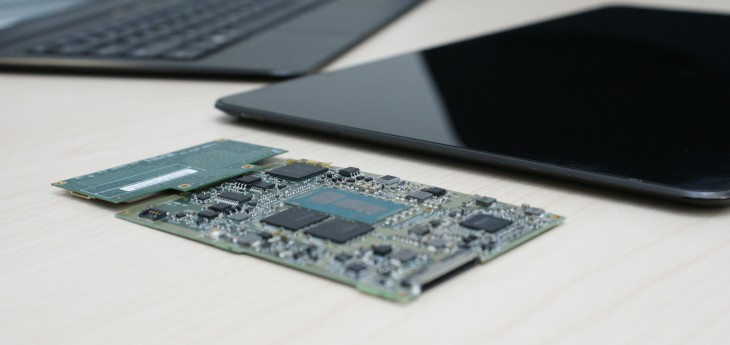 Intel introduces incredibly thin Llama Mountain reference design running Windows 8.1