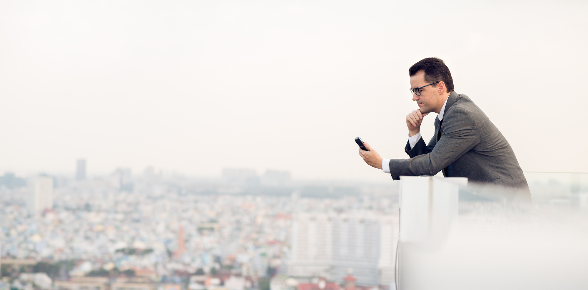 Productivity vs. Distraction: Should you block social media at work? Featured Image