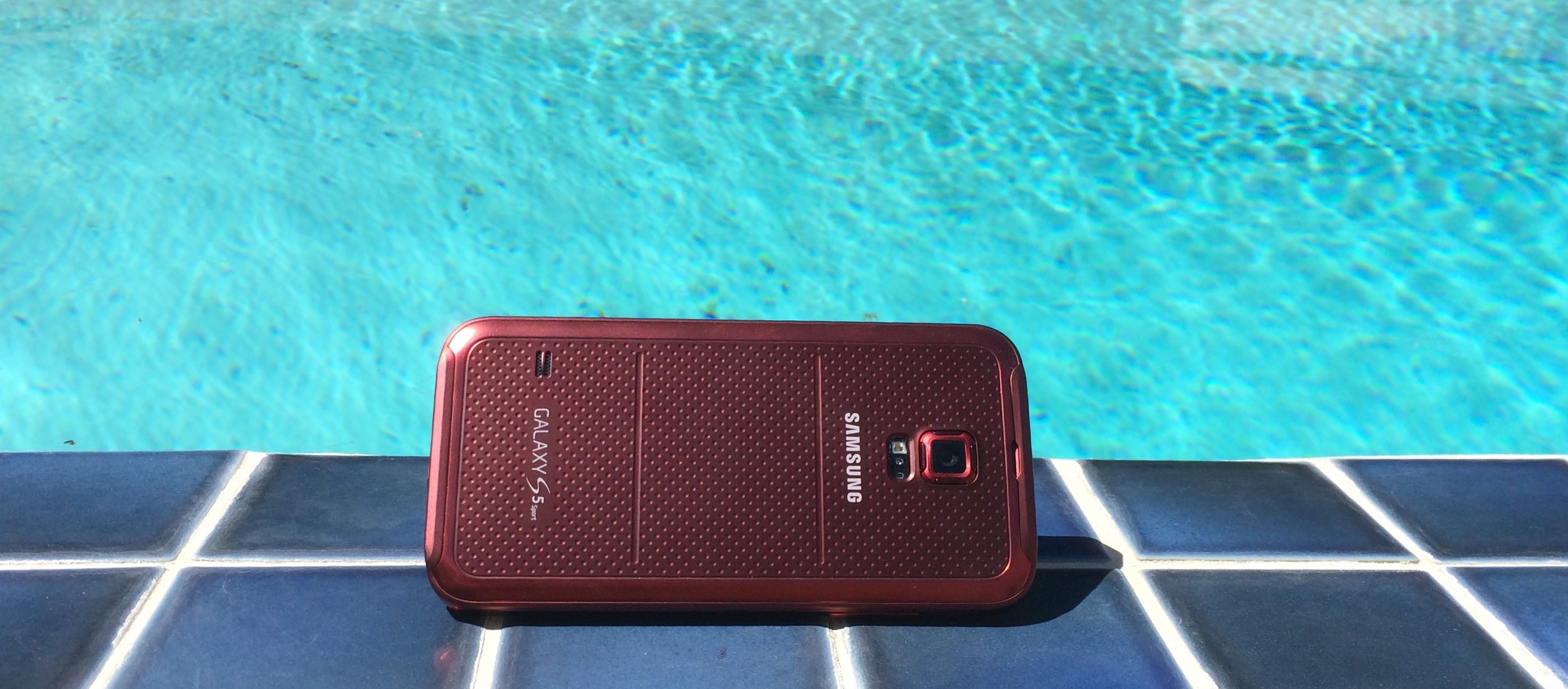Hands-on with Sprint’s Samsung Galaxy S5 Sport: Can a smartphone make you healthier?