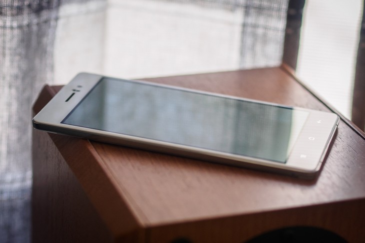 Oppo R5 Review: Beautiful, but no one needs a phone this thin