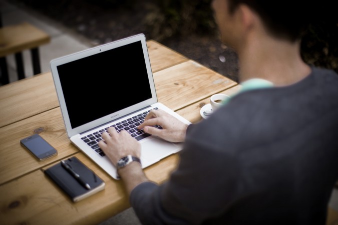 Searching for an accelerator? Upshift will help startups scale their sales