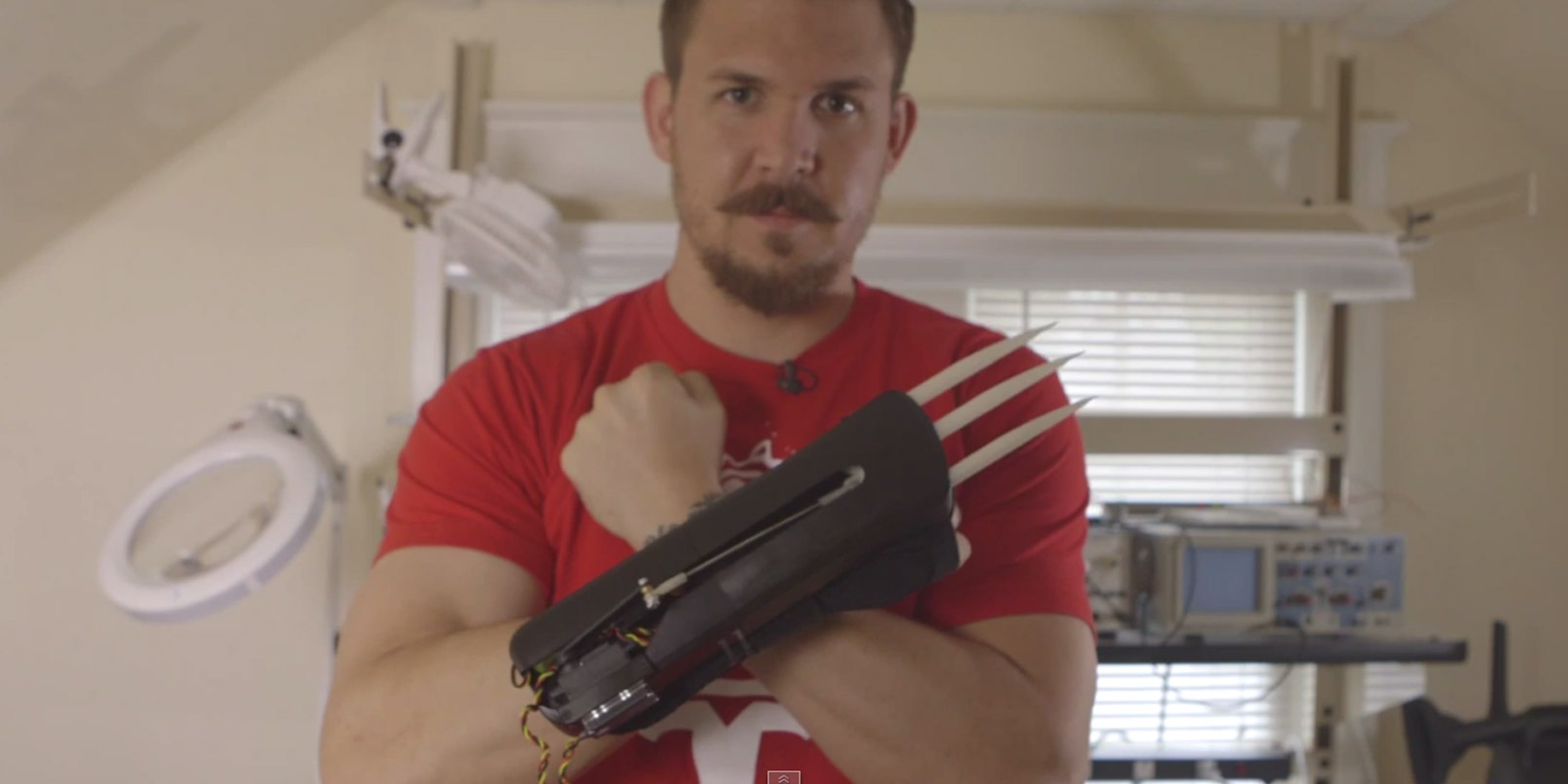 Here’s how to DIY muscle-activated bionic claws that let you flex like Wolverine