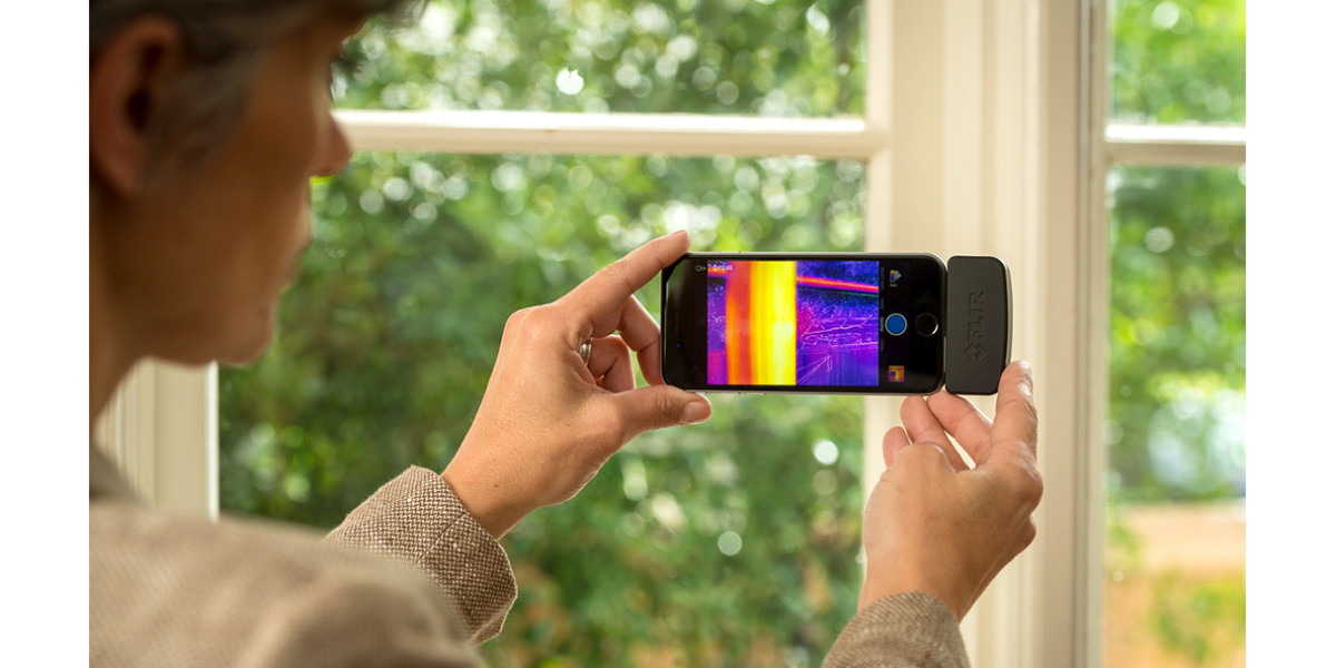 Flir releases updated thermal imaging camera for iOS; Android on the way