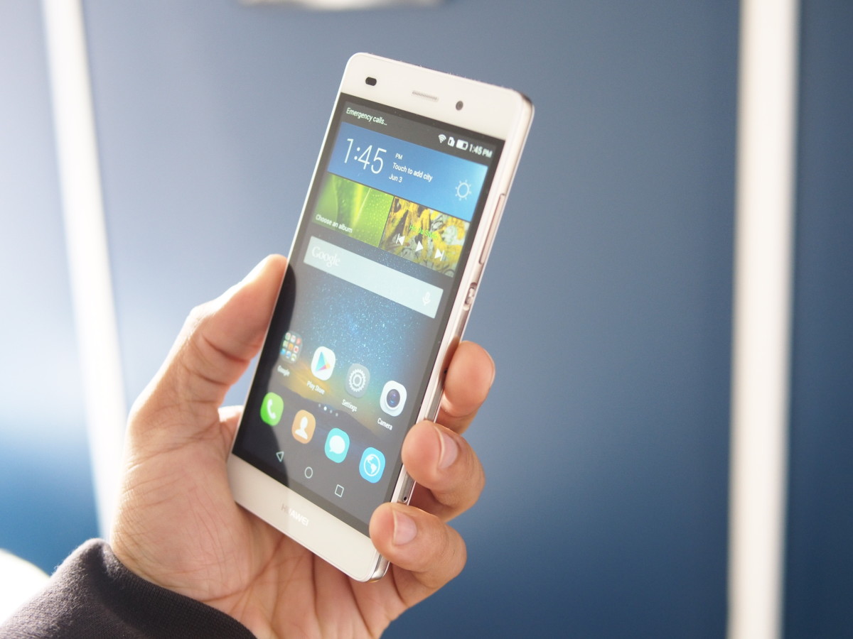 Huawei makes its first real push into the US market with the $249 P8 Lite