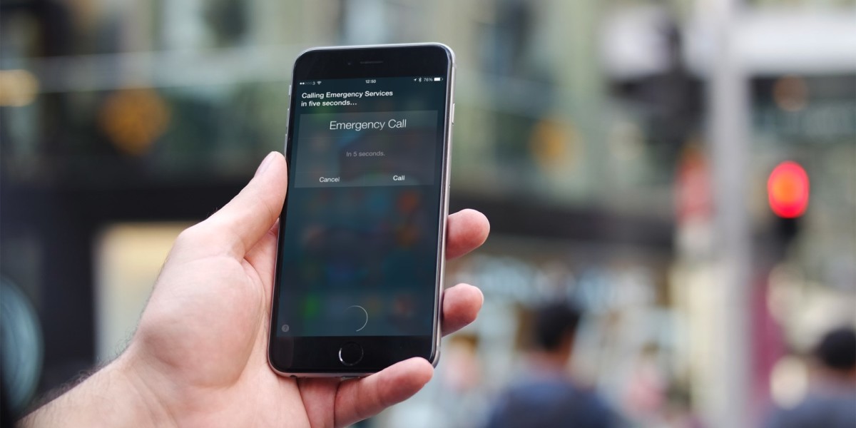 Siri calling police