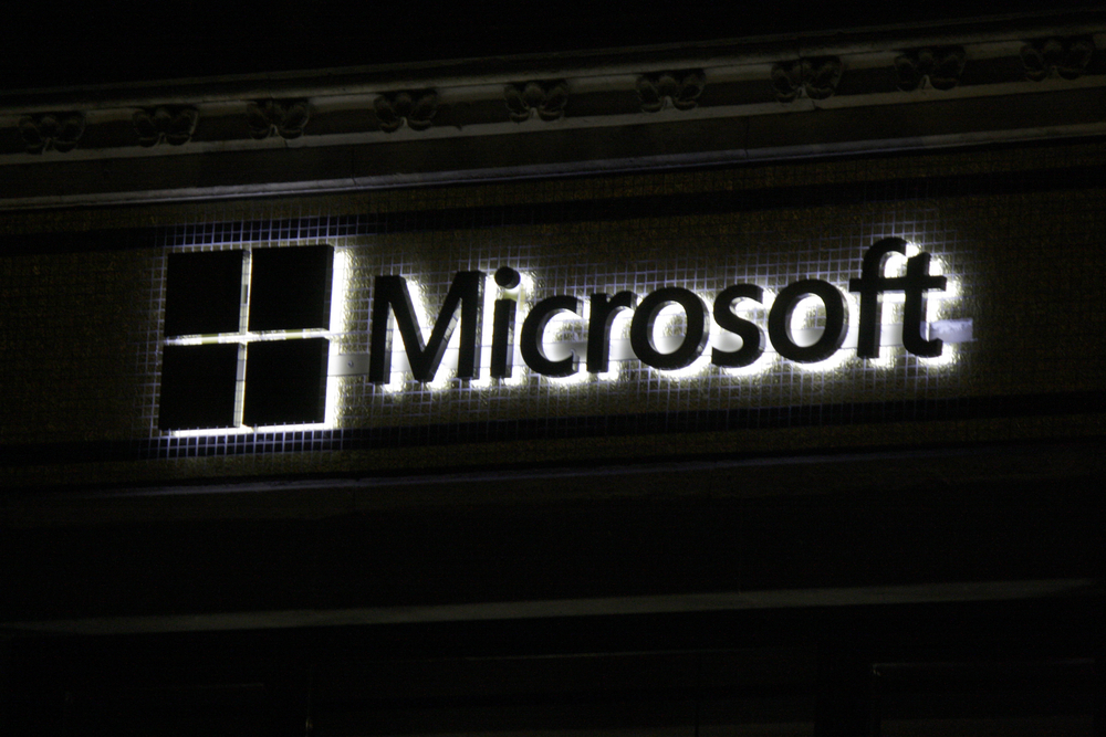 Microsoft announces 7,800 job cuts from phone division, writes off $7.6 billion from Nokia deal