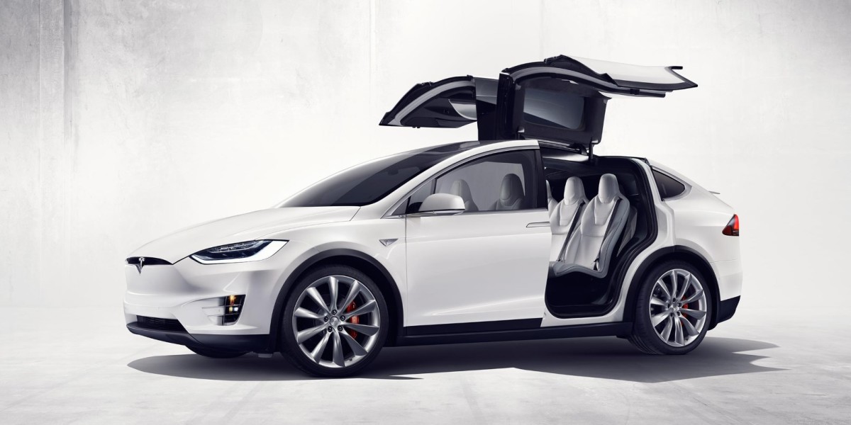 Tesla begins rolling out its Model X SUV
