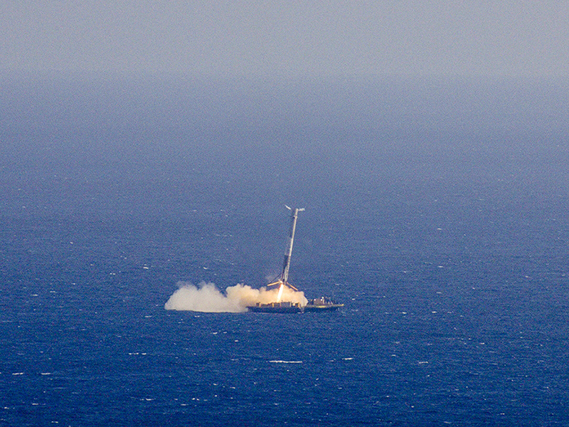 This Web game lets you do what Elon Musk can’t – land a rocket