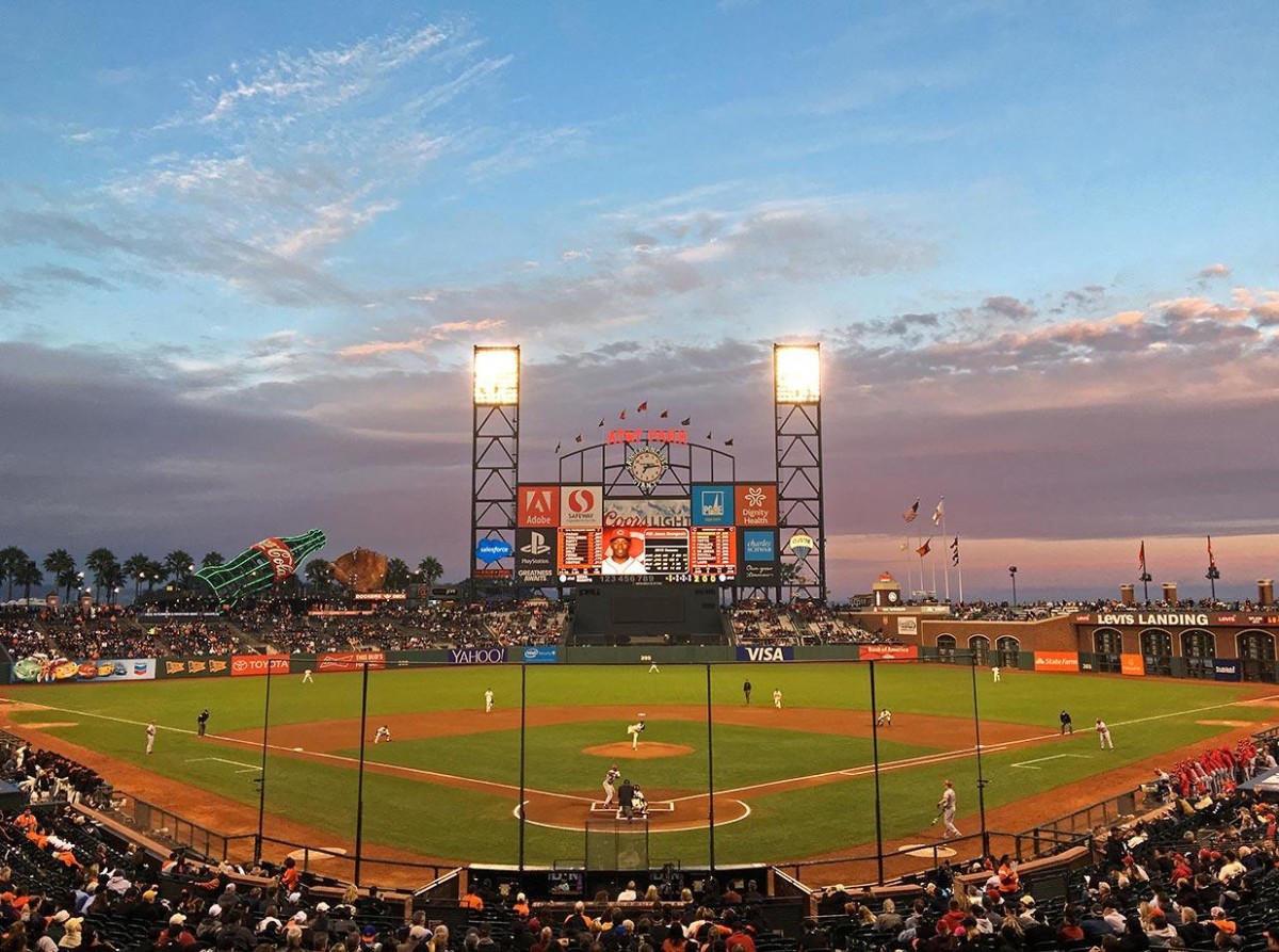 Sports Illustrated took some photos with the new iPhone 6s Plus, and they’re pretty great