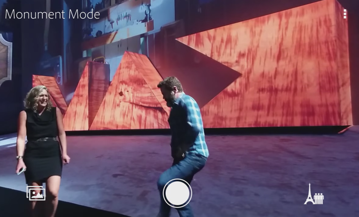 Adobe’s amazing prototype camera app can remove tourists from your holiday photos