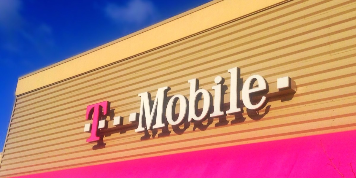 15 million T-Mobile customers’ records stolen in Experian data breach