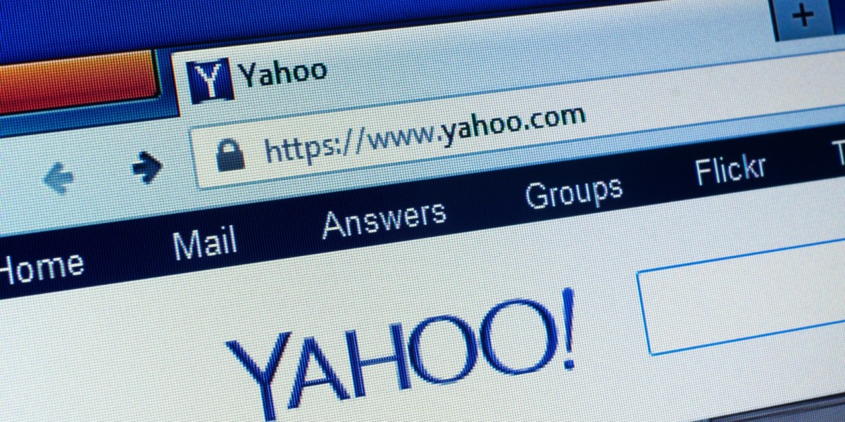 Yahoo will now Google your search queries
